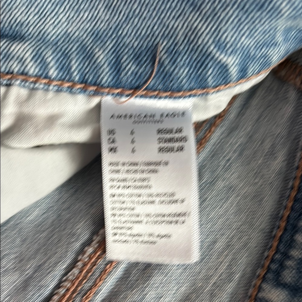 American Eagle Outfitters Ripped Light Denim Boyfriend Jeans - Picture 5 of 7